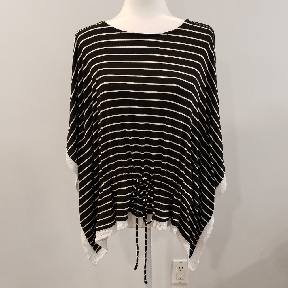 Red Haute loose striped top black white size small